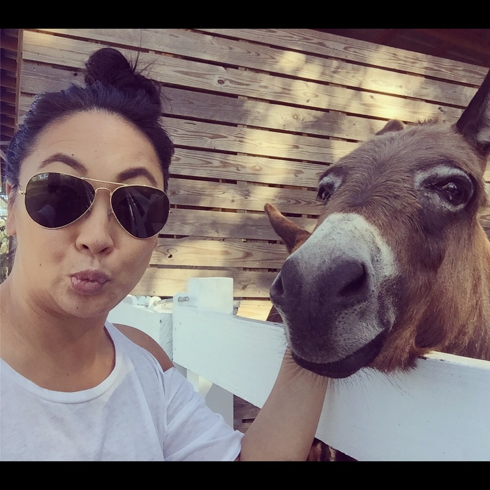 Meet your Posher, Mae